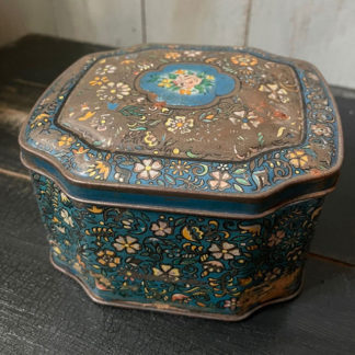 #008 フランス🇫🇷Parisからの缶✨circa 1920